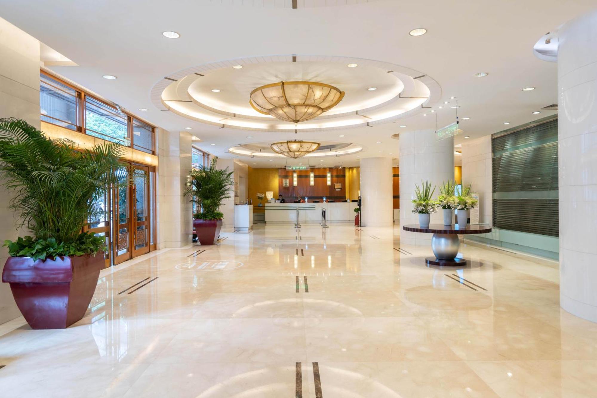 Dekin Hotel Chongqing Jiefangbei Extérieur photo