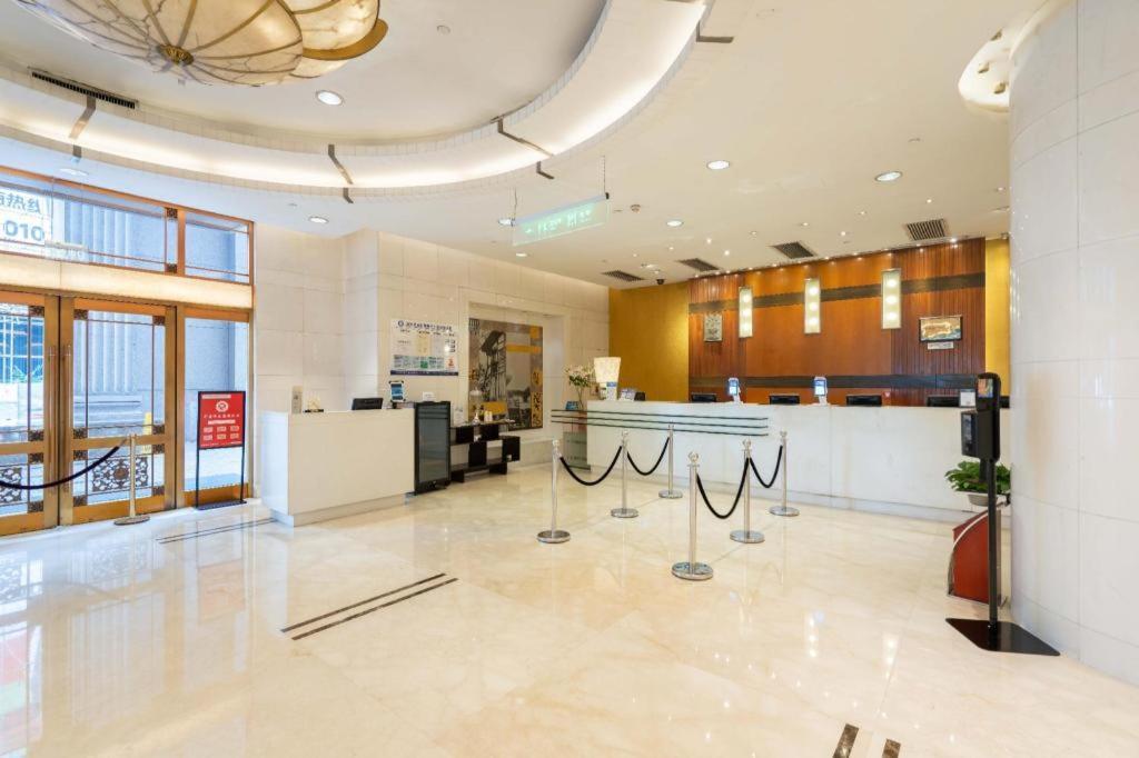 Dekin Hotel Chongqing Jiefangbei Extérieur photo