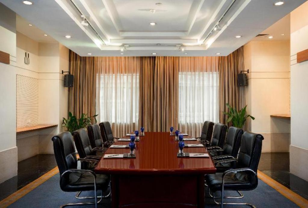 Dekin Hotel Chongqing Jiefangbei Extérieur photo